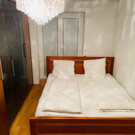Room In City Center Near U6,U3 And Westbahnhof 维也纳 外观 照片