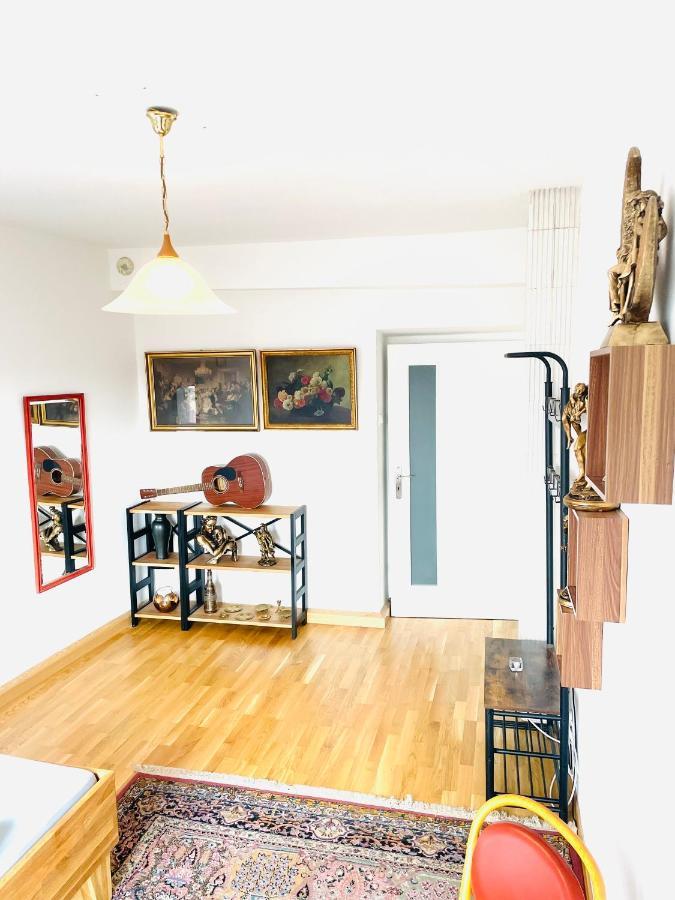 Room In City Center Near U6,U3 And Westbahnhof 维也纳 外观 照片