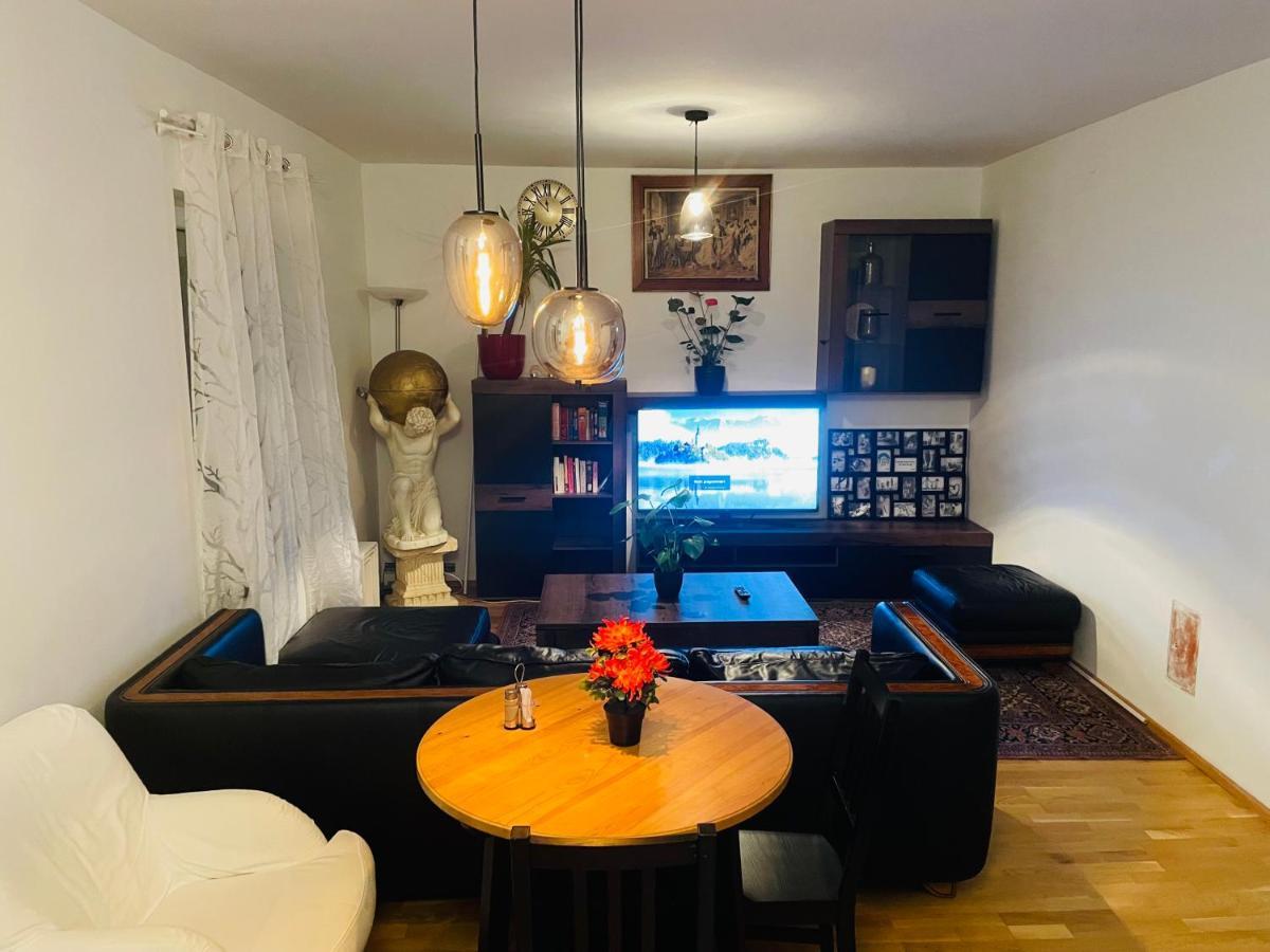 Room In City Center Near U6,U3 And Westbahnhof 维也纳 外观 照片